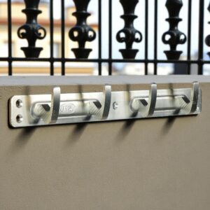 SKN 298- CLOTHES HANGER WITH 4 SINGLE HOOKS/PIN